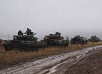 На Мариупольском направлении Россия перебрасывает боевую технику и спецов по ее обслуживанию